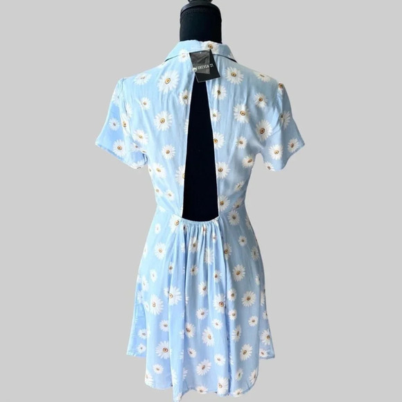 NWT Forever 21 Light Blue Daisy Open Back Button Down Shirt Dress - Picture 3 of 13